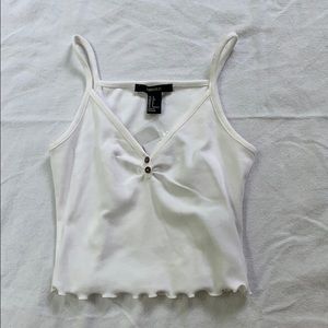 FOREVER 21 crop cami lettuce edge buttons white